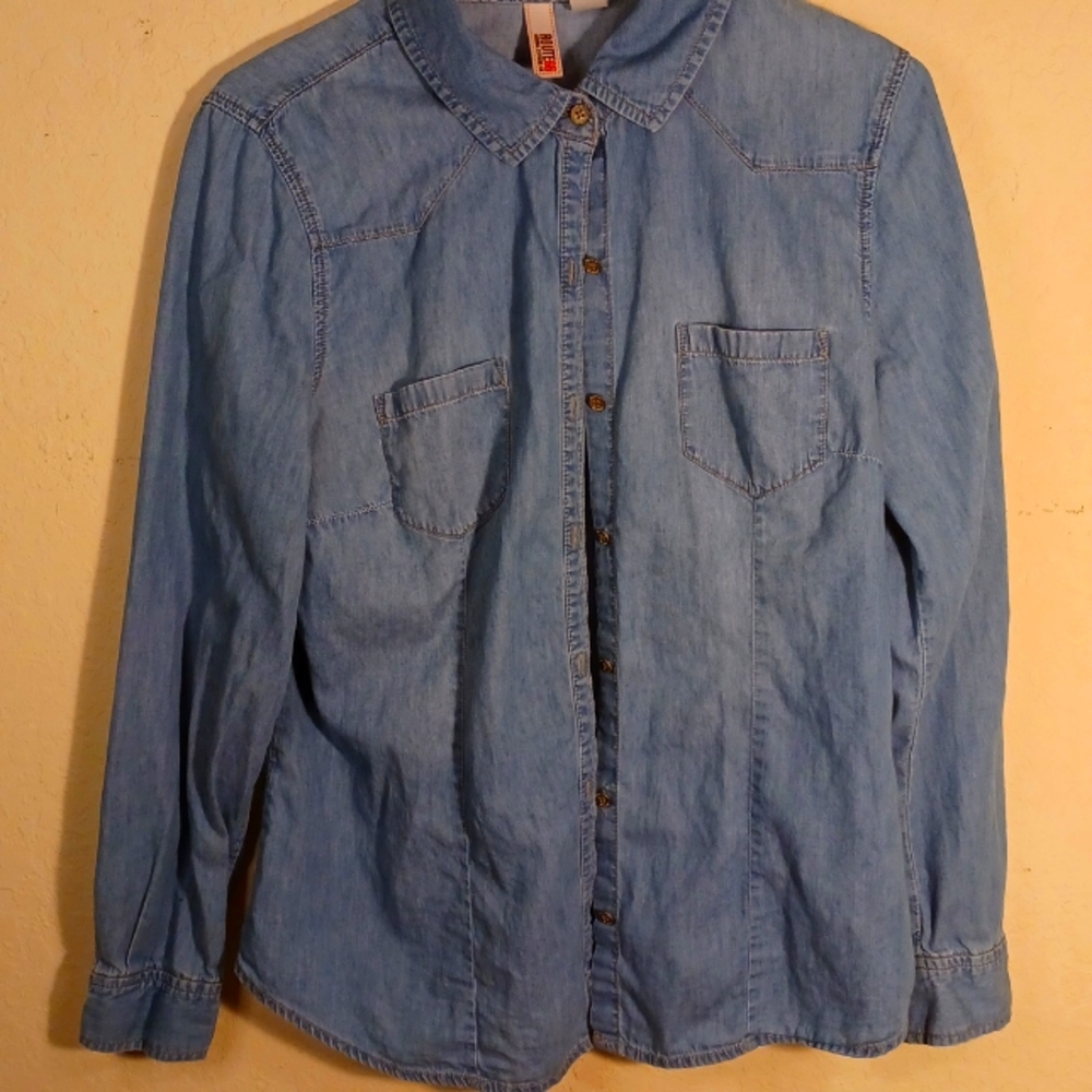 Denim shirt